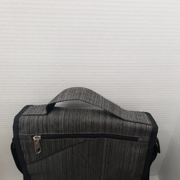 Swiss Gear Bag - Picture 4 of 15